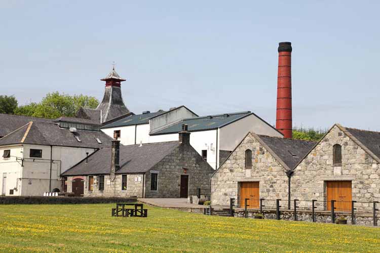 Photo of the Knockdhu Distillery